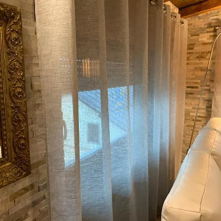 Mansarda La Soffitta 3* 도메게 디 카도레