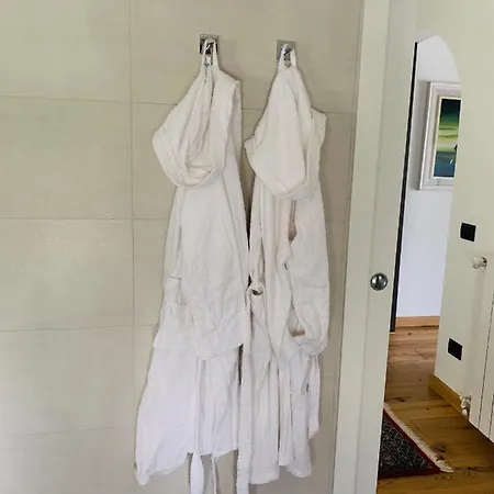 아파트호텔 Mansarda La Soffitta 도메게 디 카도레