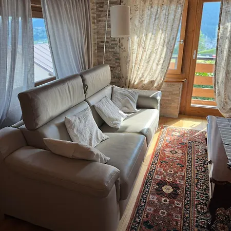 Mansarda La Soffitta アパートホテル