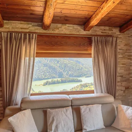 Mansarda La Soffitta Aparthotel Domegge di Cadore