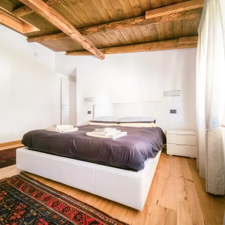 Aparthotel Mansarda La Soffitta