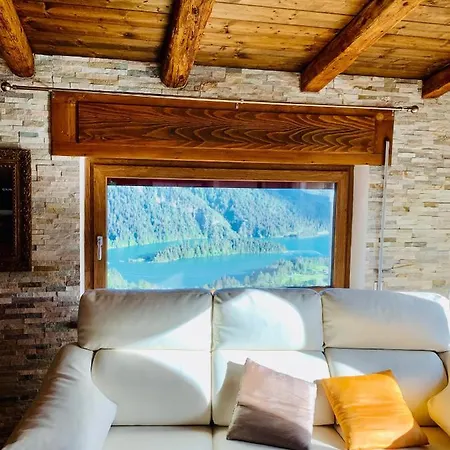 Mansarda La Soffitta Apartahotel Domegge di Cadore