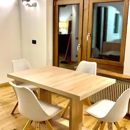 Apartahotel Mansarda La Soffitta Domegge di Cadore